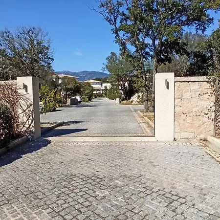 Arca C14 * Порто-Веккьо